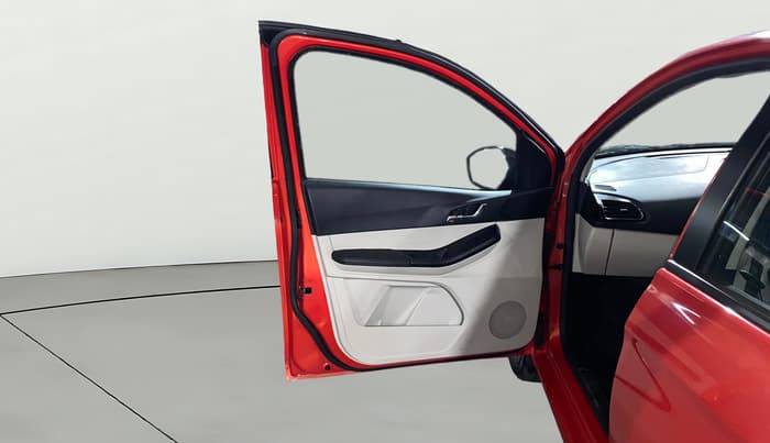 2024 Tata Tiago XZ PLUS PETROL, Petrol, Manual, 8,146 km, LHS Front Door