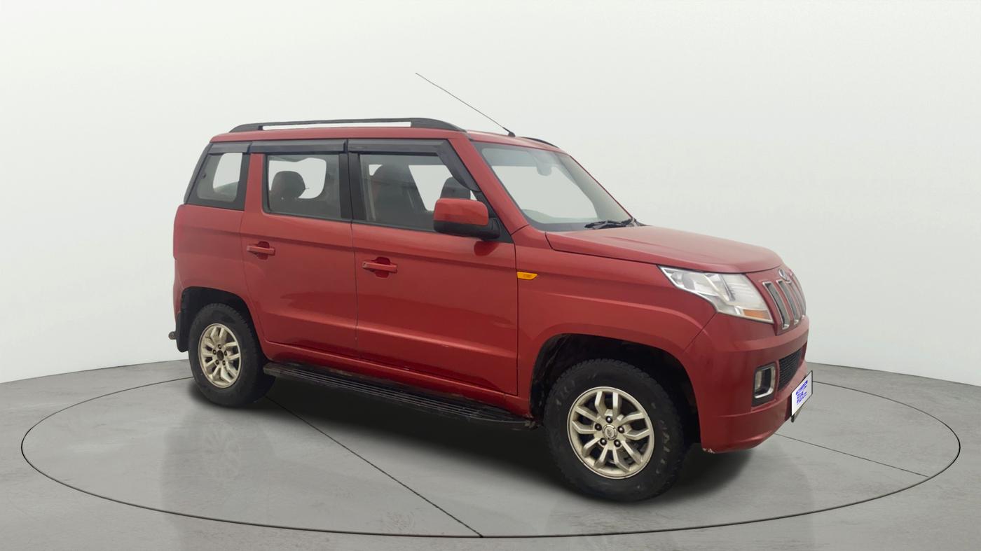 2017 Mahindra TUV300 T8 AMT, Diesel, Automatic, 83,120 km, Right Front Diagonal