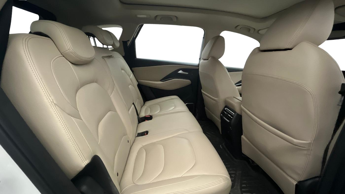 2023 MG HECTOR SAVVY PRO 1.5 TURBO CVT PETROL, Petrol, Automatic, 1,02,801 km, Right Side Rear Door Cabin