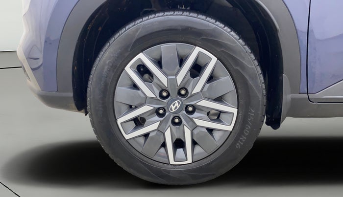 2022 Hyundai VENUE SX 1.5 CRDI, Diesel, Manual, 33,566 km, Left Front Wheel