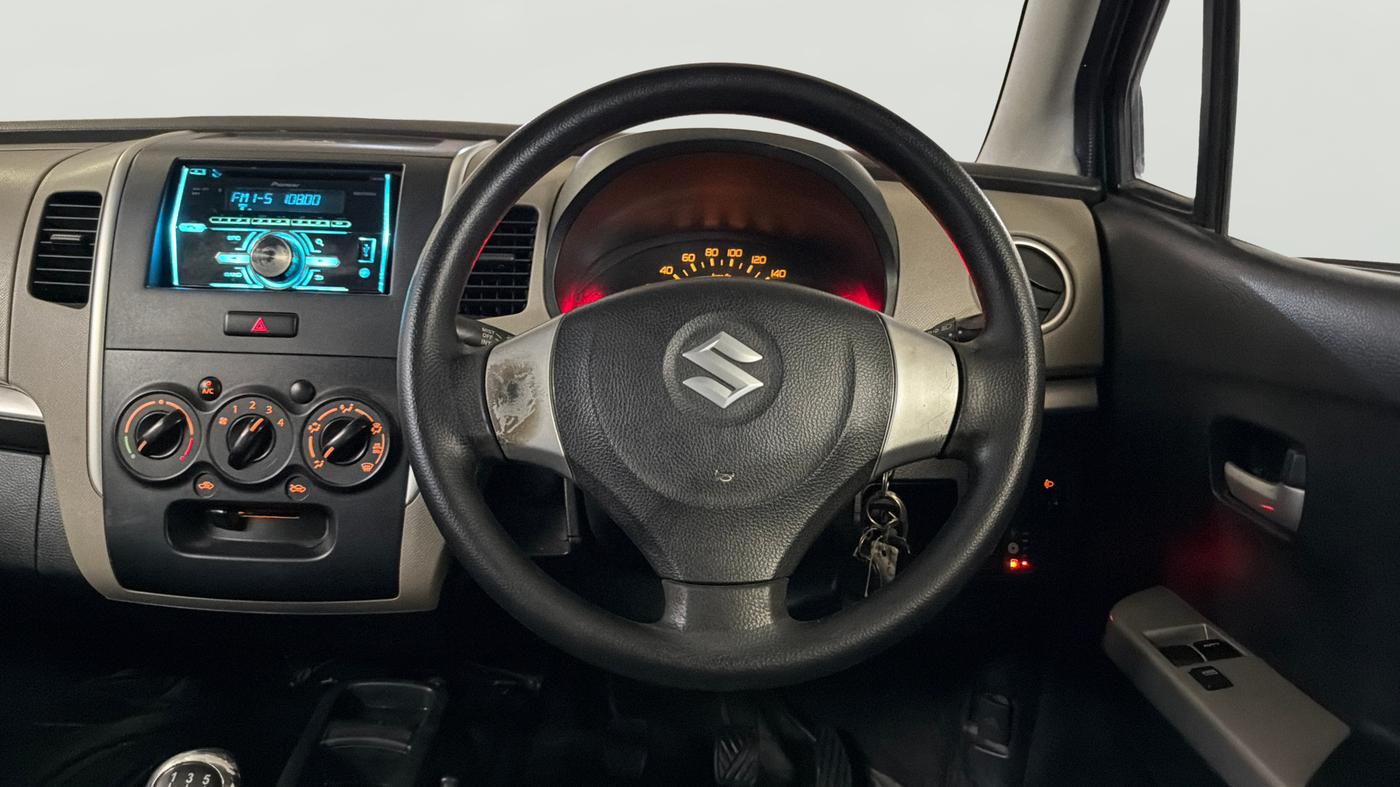 2014 Maruti Wagon R 1.0 LXI CNG, CNG, Manual, 58,922 km, Steering Wheel Close Up
