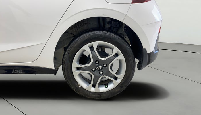 2024 Hyundai NEW I20 SPORTZ 1.2 IVT, Petrol, Automatic, 6,669 km, Left Rear Wheel