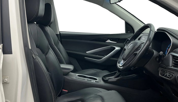 2020 MG HECTOR SHARP 1.5 DCT PETROL, Petrol, Automatic, 55,549 km, Right Side Front Door Cabin