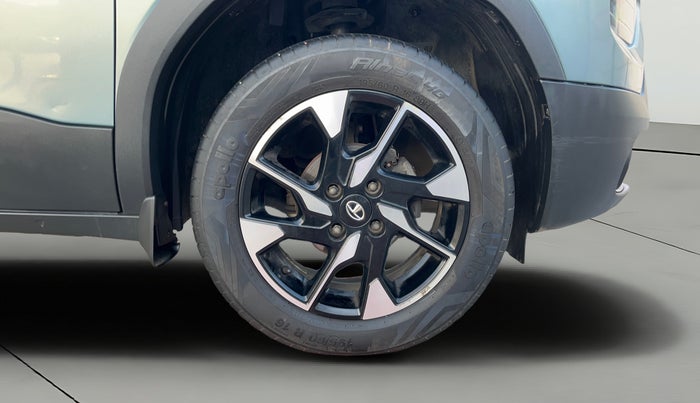 2022 Tata PUNCH ACCOMPLISHED MT, Petrol, Manual, 36,020 km, Right Front Wheel
