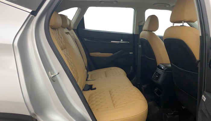 2023 KIA SELTOS HTX PLUS 1.5 DIESEL, Diesel, Manual, 15,183 km, Right Side Rear Door Cabin