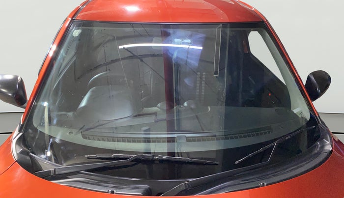 2018 Maruti Swift LXI, Petrol, Manual, 45,094 km, Front Windshield