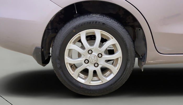 2014 Honda Amaze 1.2L I-VTEC VX, Petrol, Manual, 32,109 km, Right Rear Wheel