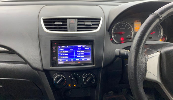 2014 Maruti Swift VXI, Petrol, Manual, 1,06,526 km, Air Conditioner