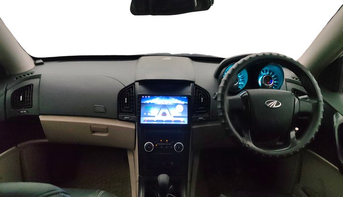 2016 Mahindra XUV500 W4, Diesel, Manual, 84,397 km, Dashboard