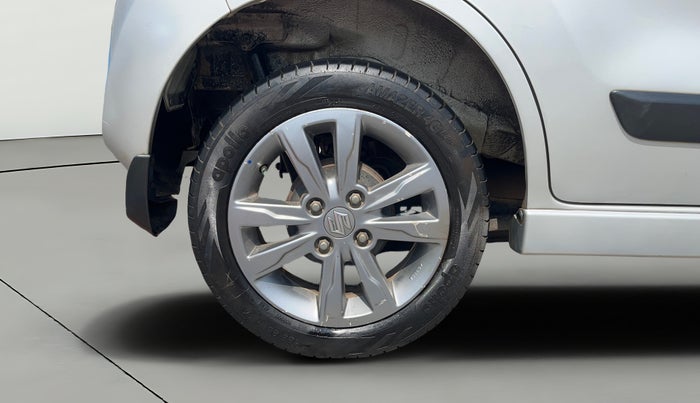2015 Maruti Wagon R Stingray VXI, Petrol, Manual, 98,780 km, Right Rear Wheel