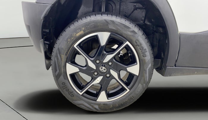 2022 Tata PUNCH CREATIVE AMT 1.2 RTN DUAL TONE, Petrol, Automatic, 10,270 km, Right Rear Wheel