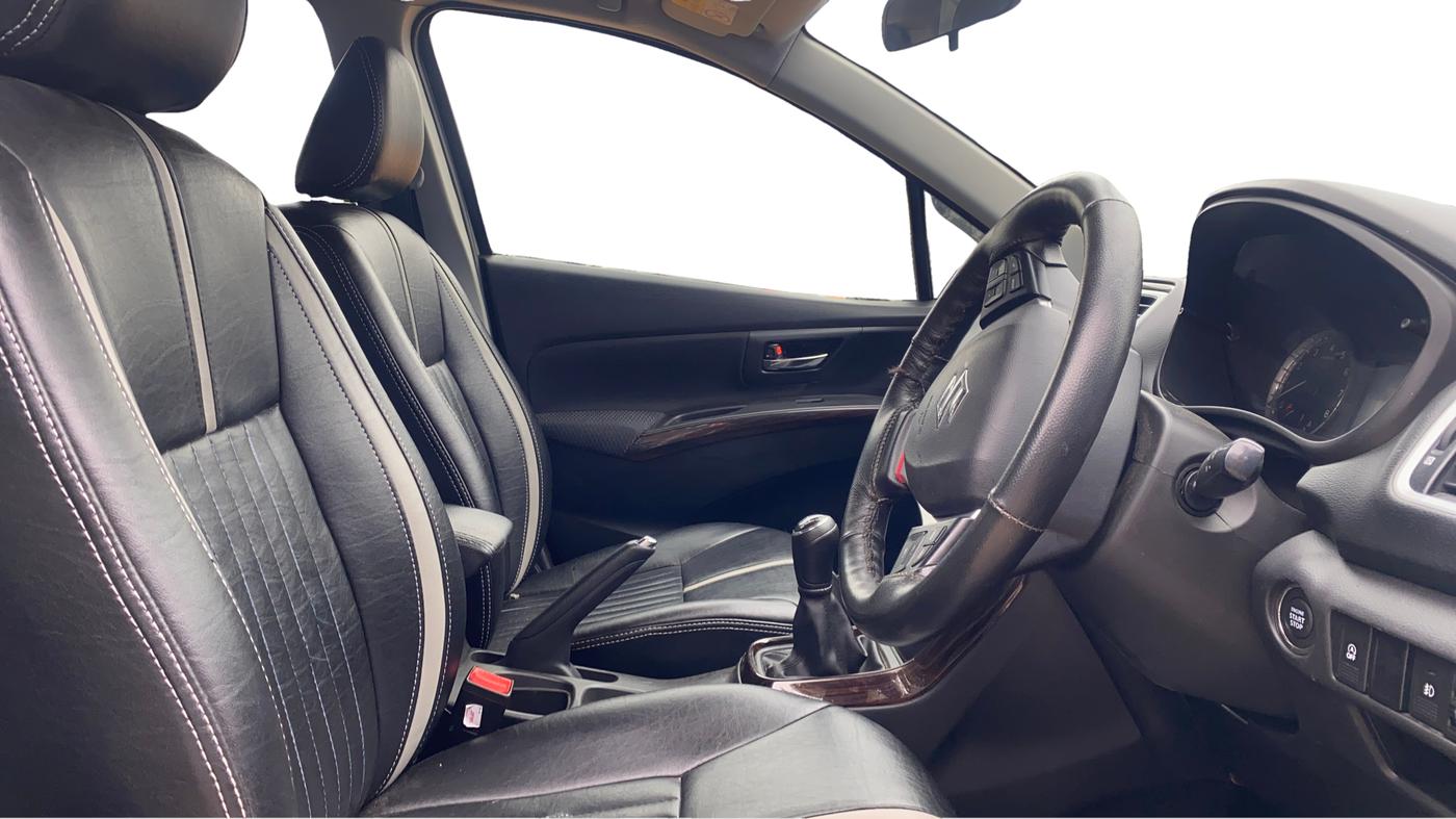2022 Maruti S Cross ZETA 1.5, Petrol, Manual, 27,846 km, Right Side Front Door Cabin
