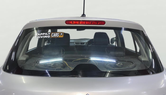 2014 Maruti Swift VXI, Petrol, Manual, 1,04,665 km, Rear Windshield