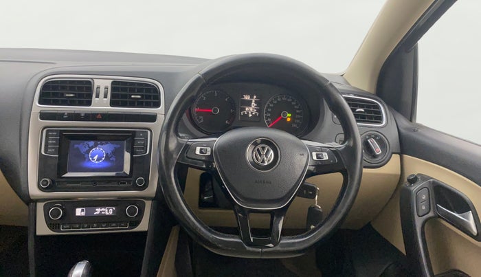 2017 Volkswagen Ameo HIGHLINE PLUS 1.5L AT 16 ALLOY, Diesel, Automatic, 84,772 km, Steering Wheel Close Up