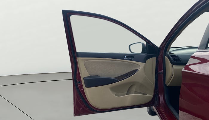 2015 Hyundai Verna FLUIDIC 1.6 CRDI EX, Diesel, Manual, 1,08,808 km, LHS Front Door