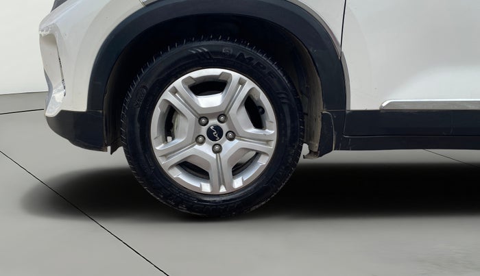 2022 KIA SONET HTK 1.2, Petrol, Manual, 11,177 km, Left Front Wheel