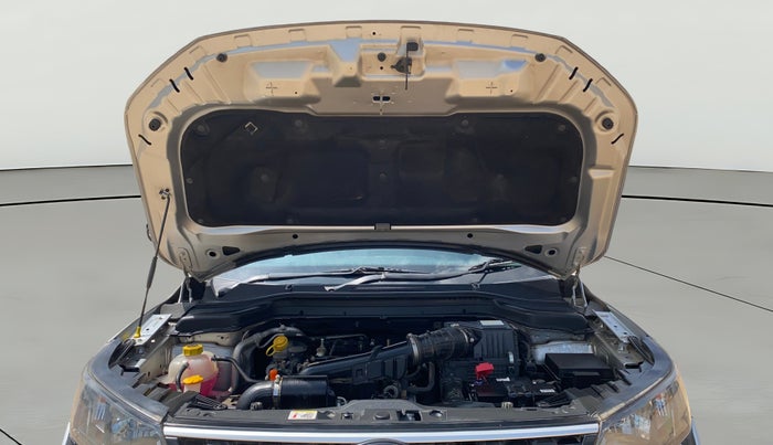 2020 Mahindra XUV300 W4 1.2 PETROL, Petrol, Manual, 29,751 km, Open Bonet