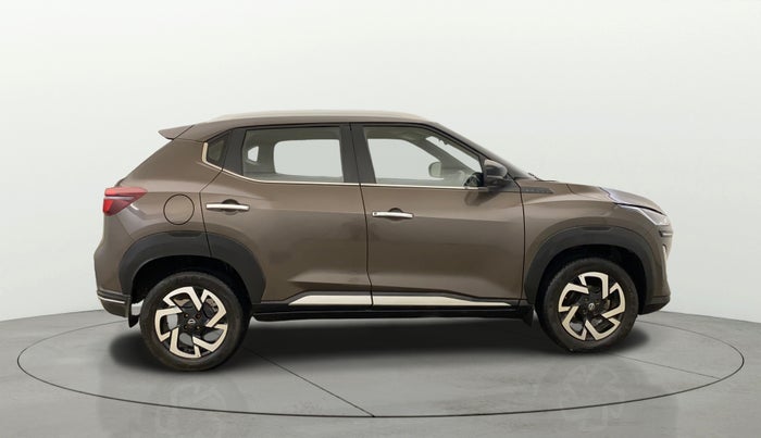 2022 Nissan MAGNITE XV PREMIUM TURBO CVT, Petrol, Automatic, 13,358 km, Right Side View
