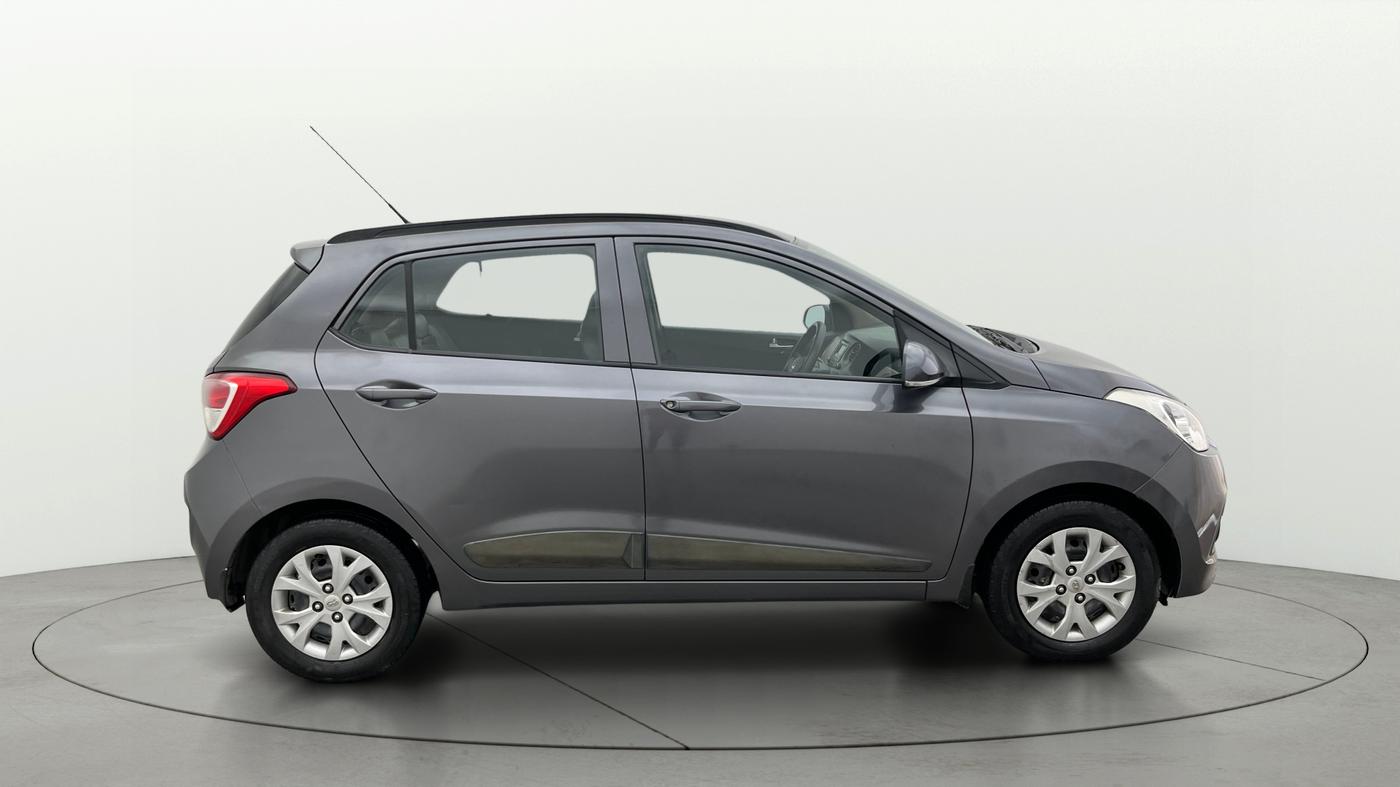 2015 Hyundai Grand i10 SPORTZ 1.2 KAPPA VTVT, Petrol, Manual, 65,228 km, Right Side View