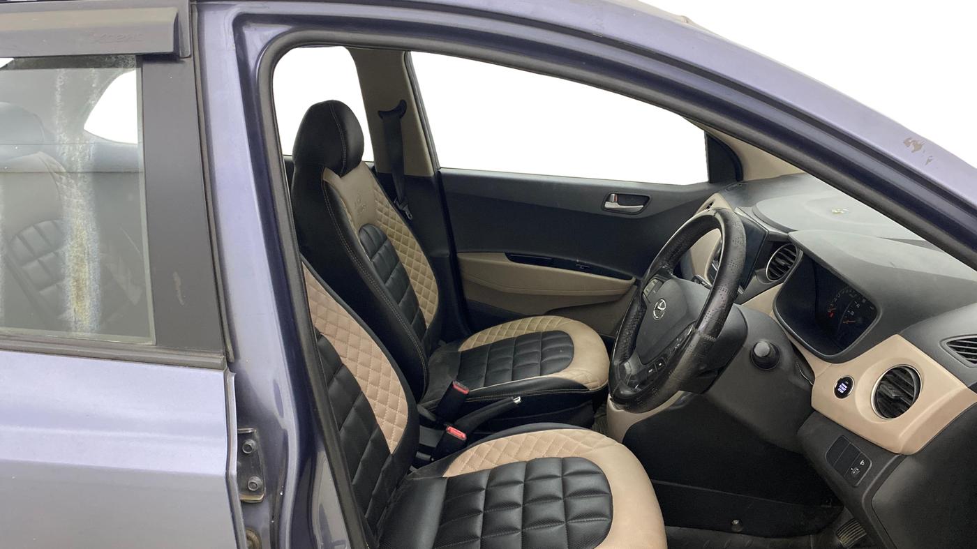 2014 Hyundai Xcent SX 1.2 (O), Petrol, Manual, 64,179 km, Right Side Front Door Cabin
