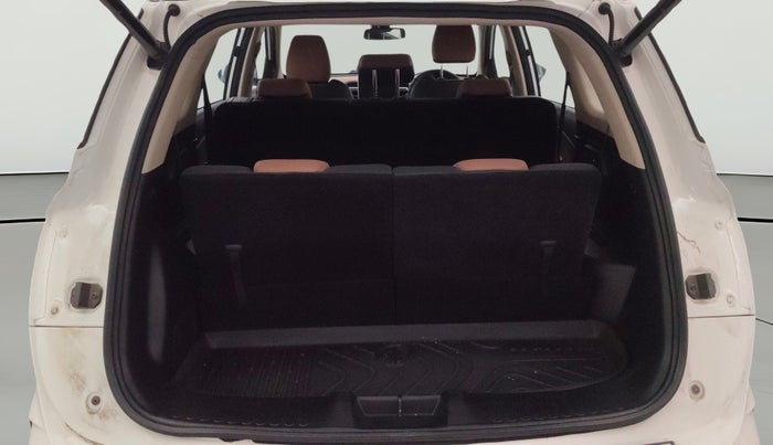 2023 MG HECTOR PLUS SHARP PRO 1.5 PETROL TURBO CVT 7 STR, Petrol, Automatic, 22,912 km, Boot Open Zoomed View