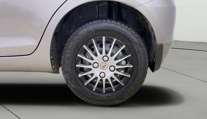 2016 Maruti Swift VXI, Petrol, Manual, 99,872 km, Left Rear Wheel