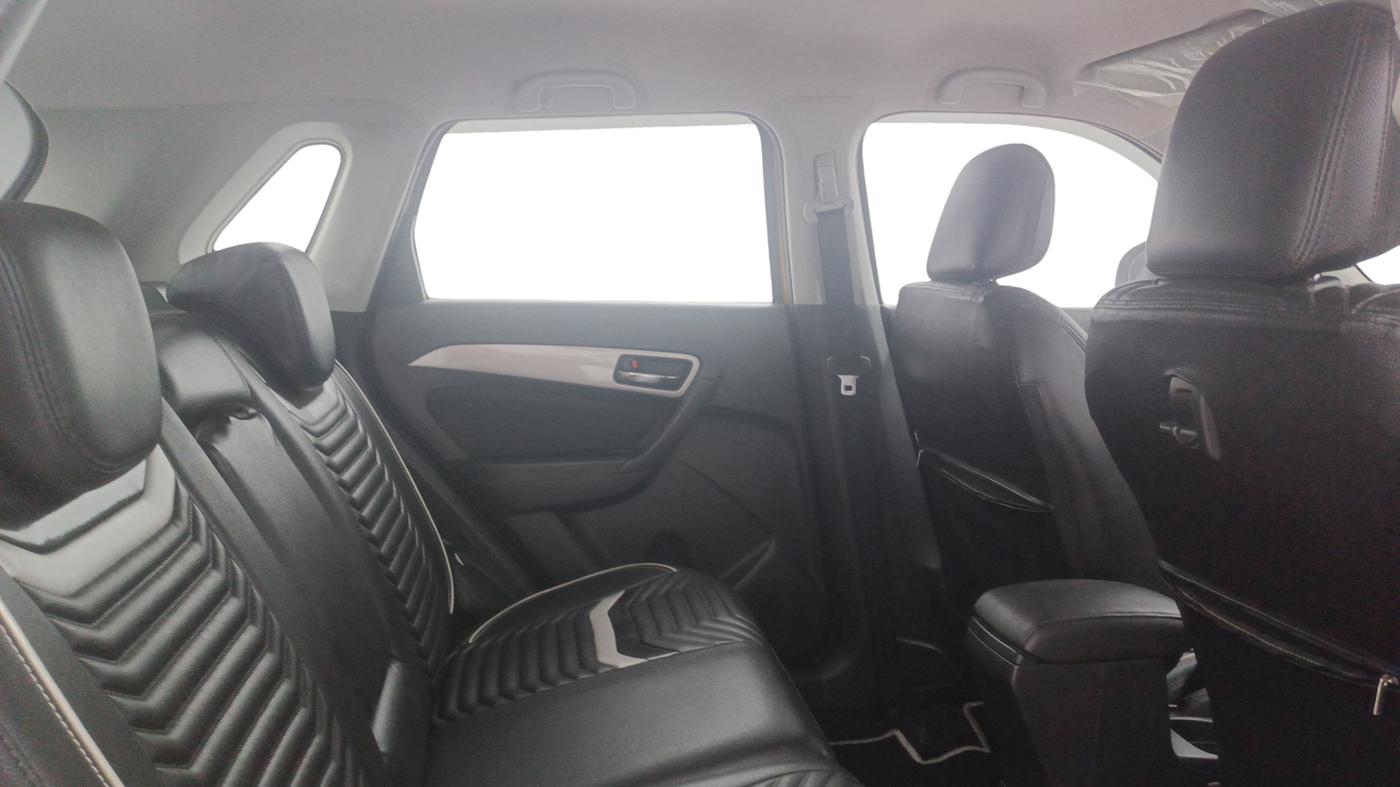 2016 Maruti Vitara Brezza ZDI PLUS DUAL TONE, Diesel, Manual, 54,357 km, Right Side Rear Door Cabin