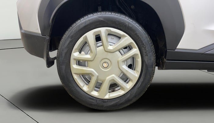 2023 Nissan MAGNITE XE, Petrol, Manual, 22,049 km, Right Rear Wheel