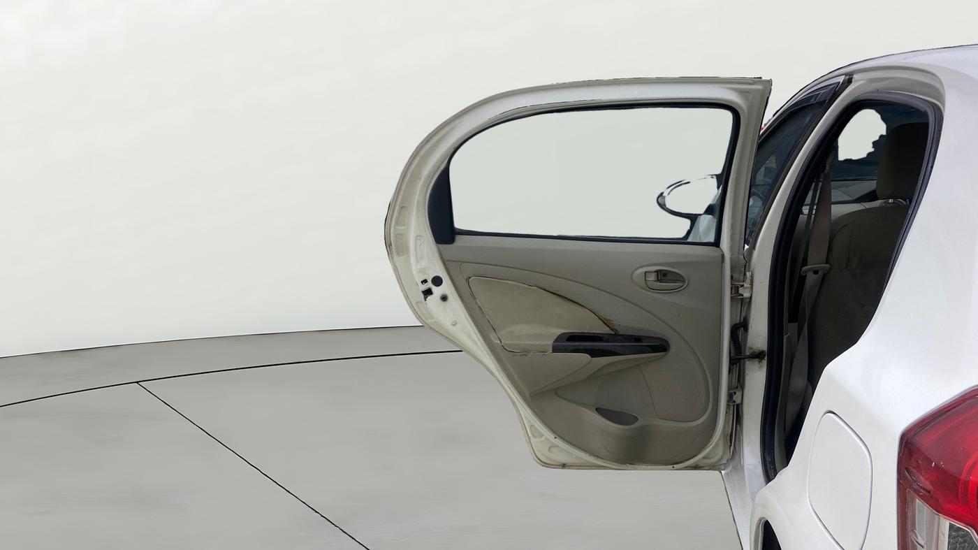 2015 Toyota Etios VX, Petrol, Manual, 1,02,473 km, LHS Rear Door