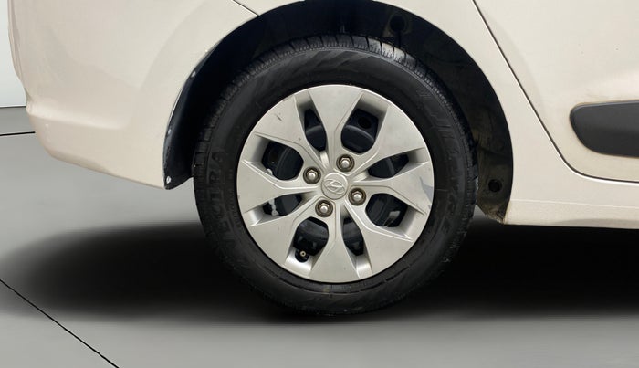 2016 Hyundai Xcent S 1.2 SPECIAL EDITION, Petrol, Manual, 74,812 km, Right Rear Wheel