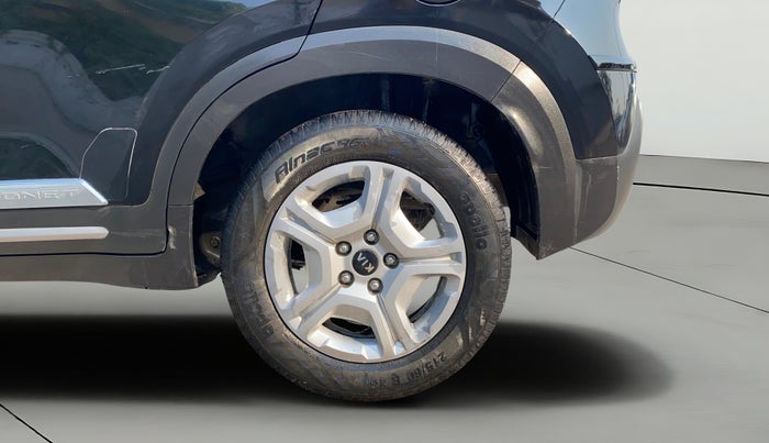 2021 KIA SONET HTX 1.5, Diesel, Manual, 42,963 km, Left Rear Wheel