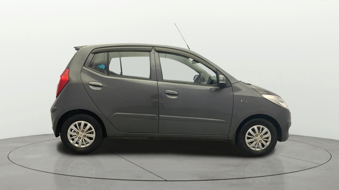 2013 Hyundai i10 SPORTZ 1.2, Petrol, Manual, 1,15,573 km, Right Side View