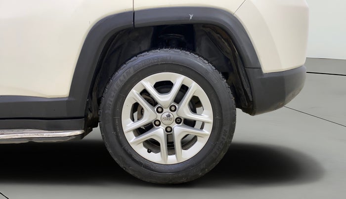 2018 Jeep Compass SPORT 2.0 DIESEL, Diesel, Manual, 1,00,566 km, Left Rear Wheel