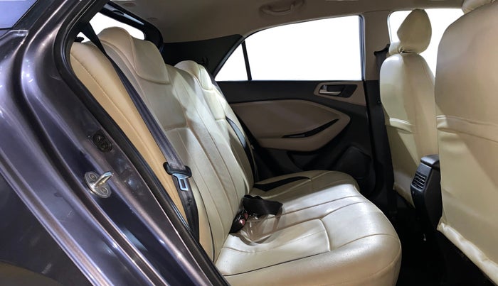 2015 Hyundai Elite i20 SPORTZ 1.2 (O), Petrol, Manual, 13,423 km, Right Side Rear Door Cabin