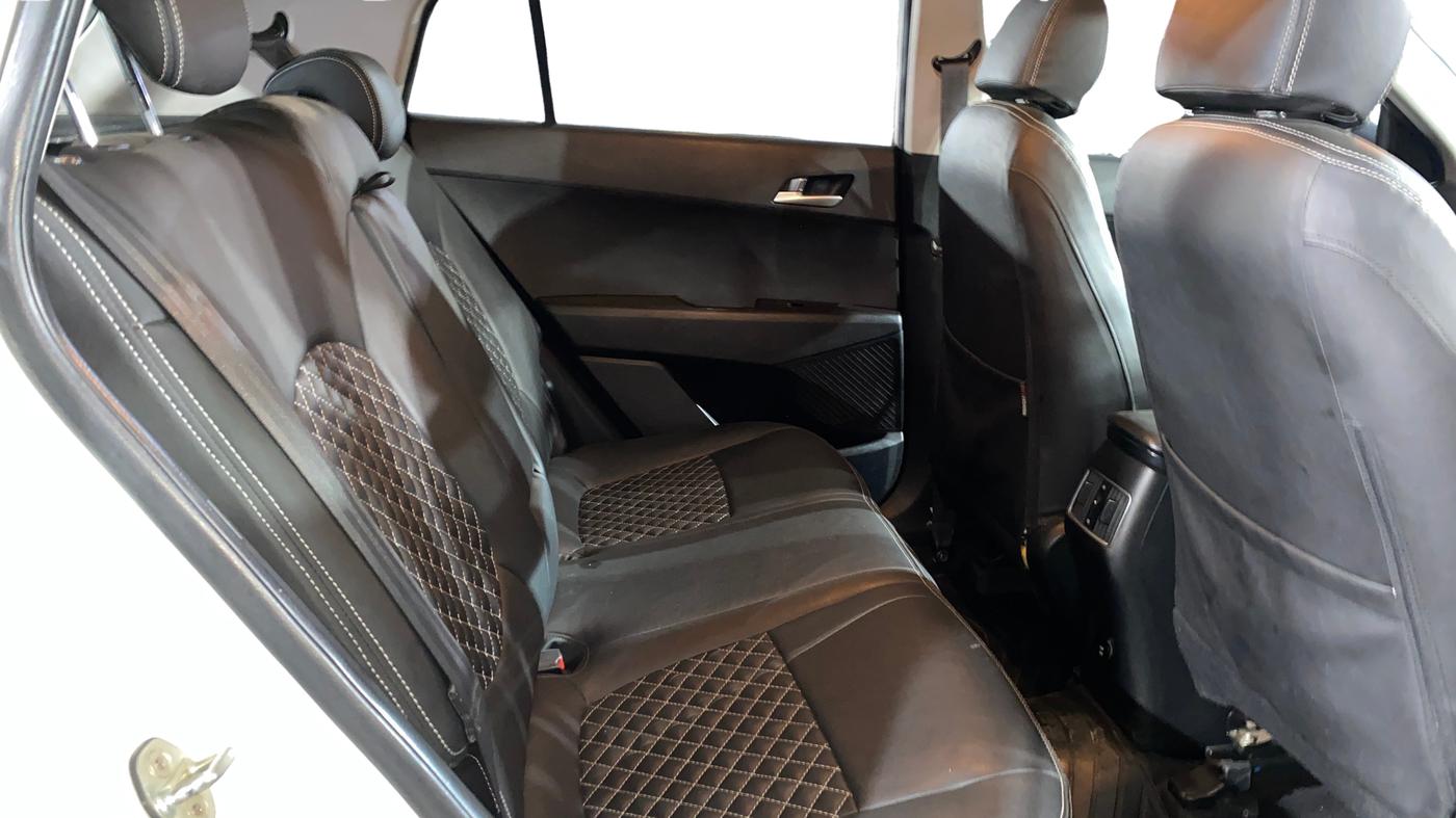 2018 Hyundai Creta SX 1.6 PETROL DUAL TONE, Petrol, Manual, 74,287 km, Right Side Rear Door Cabin