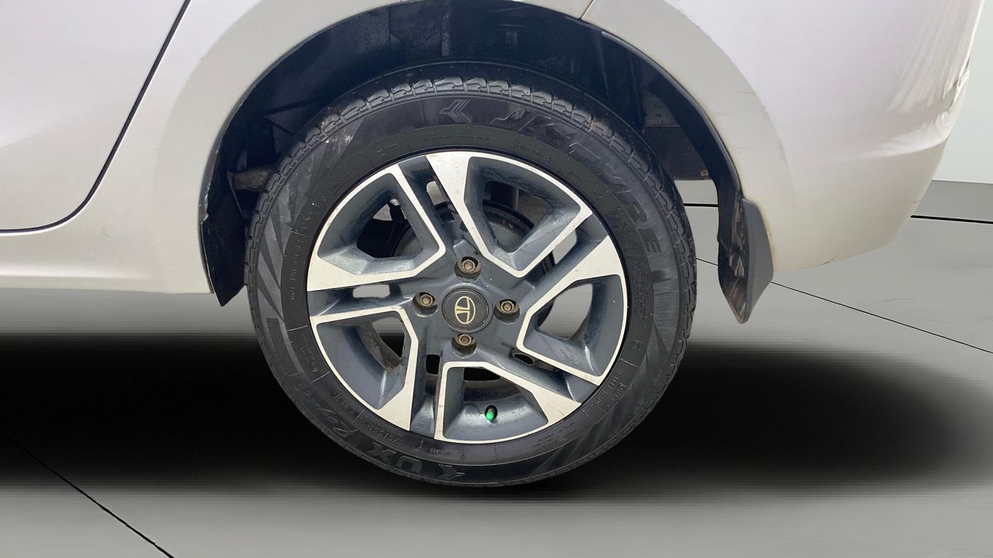 2018 Tata TIGOR XZA PETROL, Petrol, Automatic, 1,03,546 km, Left Rear Wheel