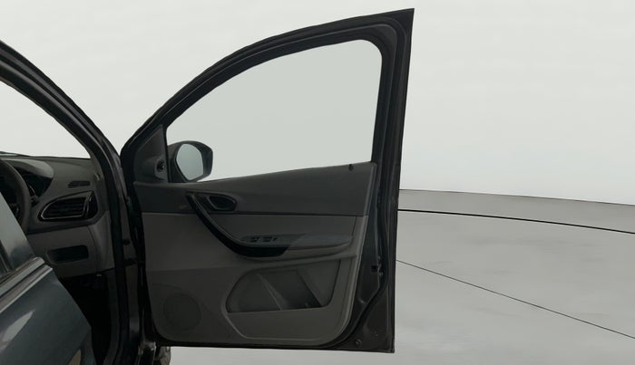 2022 Tata TIGOR XZ CNG, CNG, Manual, 69,926 km, RHS Front Door