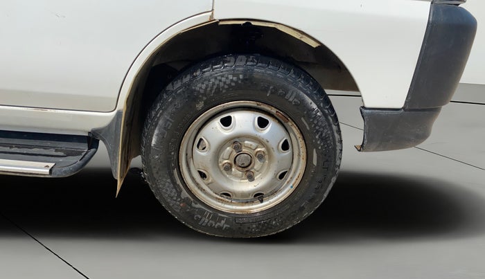 2019 Maruti Eeco 5 STR WITH A/C+HTR, CNG, Manual, 98,076 km, Right Front Wheel