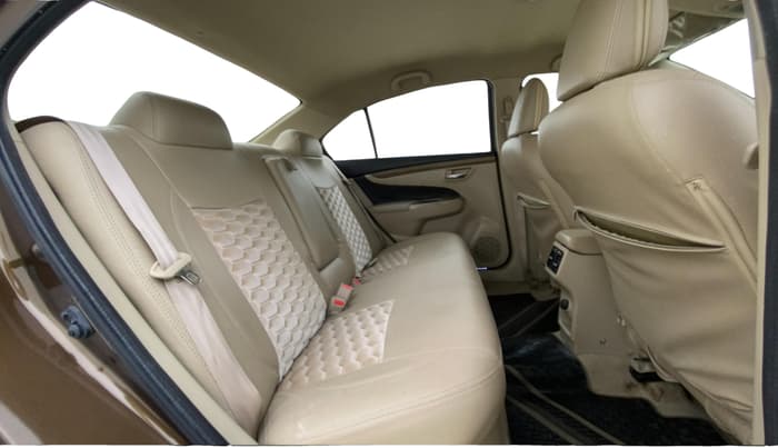 2019 Maruti Ciaz DELTA 1.5 SHVS MT PETROL, Petrol, Manual, 88,246 km, Right Side Rear Door Cabin