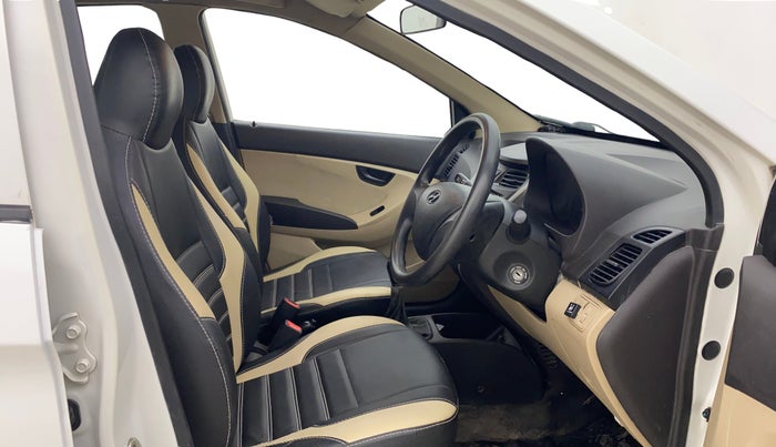 2015 Hyundai Eon ERA +, CNG, Manual, 98,719 km, Right Side Front Door Cabin
