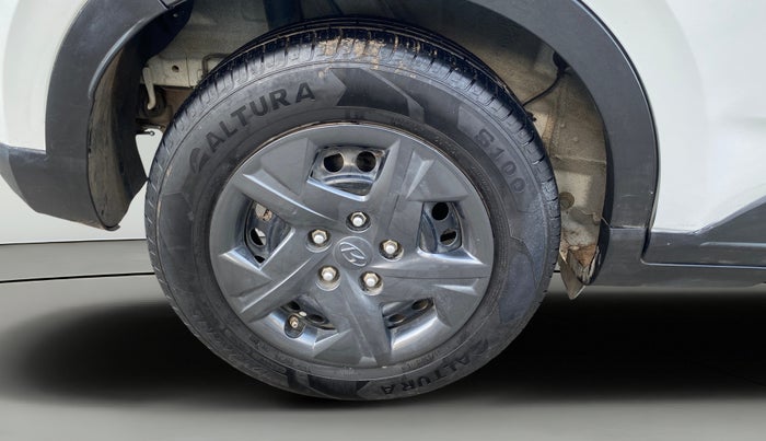 2023 Hyundai VENUE S 1.2, CNG, Manual, 80,351 km, Right Rear Wheel