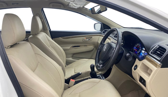 2022 Maruti Ciaz ALPHA 1.5 SHVS PETROL, Petrol, Manual, 45,939 km, Right Side Front Door Cabin