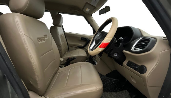 2023 Mahindra BOLERO NEO N 8, Diesel, Manual, 47,685 km, Right Side Front Door Cabin