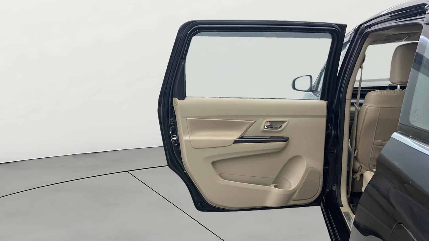 2023 Maruti Ertiga ZXi (O), Petrol, Manual, 59,744 km, LHS Rear Door