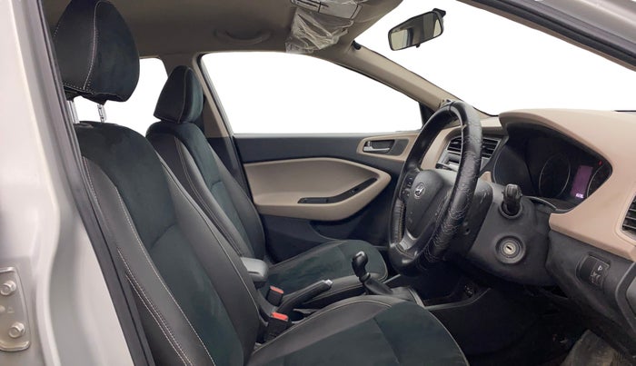 2018 Hyundai Elite i20 SPORTZ 1.2, Petrol, Manual, 65,291 km, Right Side Front Door Cabin