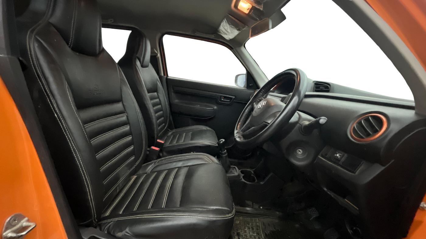 2019 Maruti S PRESSO VXI+, CNG, Manual, 57,087 km, Right Side Front Door Cabin