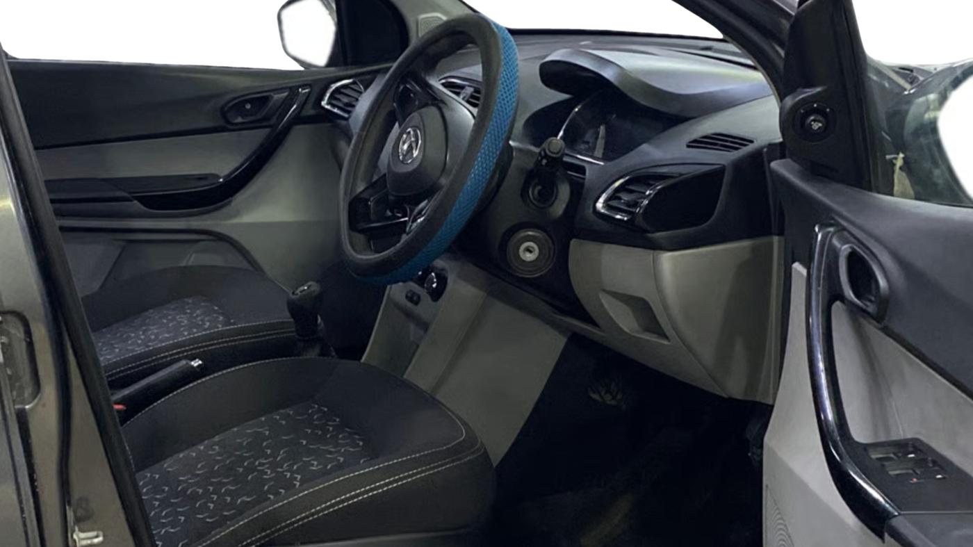 2020 Tata Tiago XT PETROL, Petrol, Manual, 1,14,027 km, Right Side Front Door Cabin