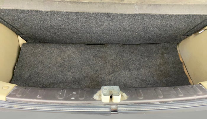 2015 Honda Brio S MT, Petrol, Manual, 56,503 km, Boot Open Zoomed View