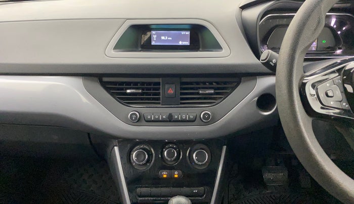 2020 Tata NEXON XMA SUNROOF PETROL, Petrol, Automatic, 56,068 km, Air Conditioner