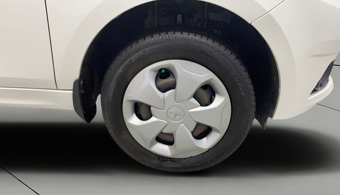 2019 Tata Tiago XT PETROL, Petrol, Manual, 47,990 km, Right Front Wheel